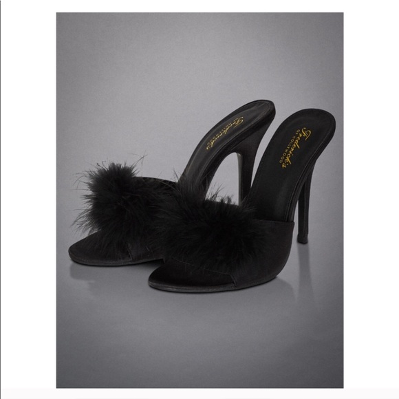 Frederick's of Hollywood Shoes - Frederick’s of Hollywood Black Feather Sandal Heel